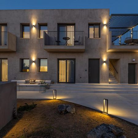 Topos Suites Ласи Екстериор снимка