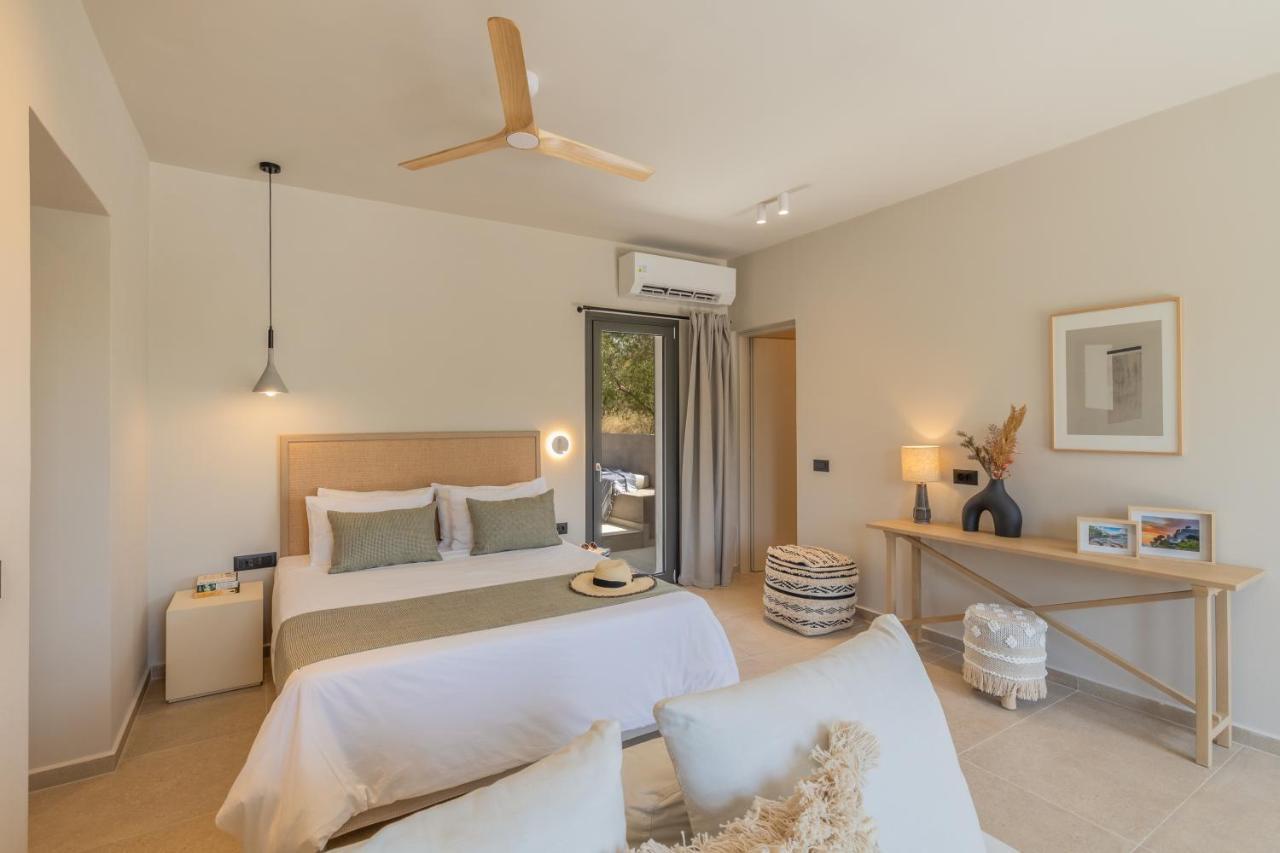 Topos Suites Ласи Екстериор снимка